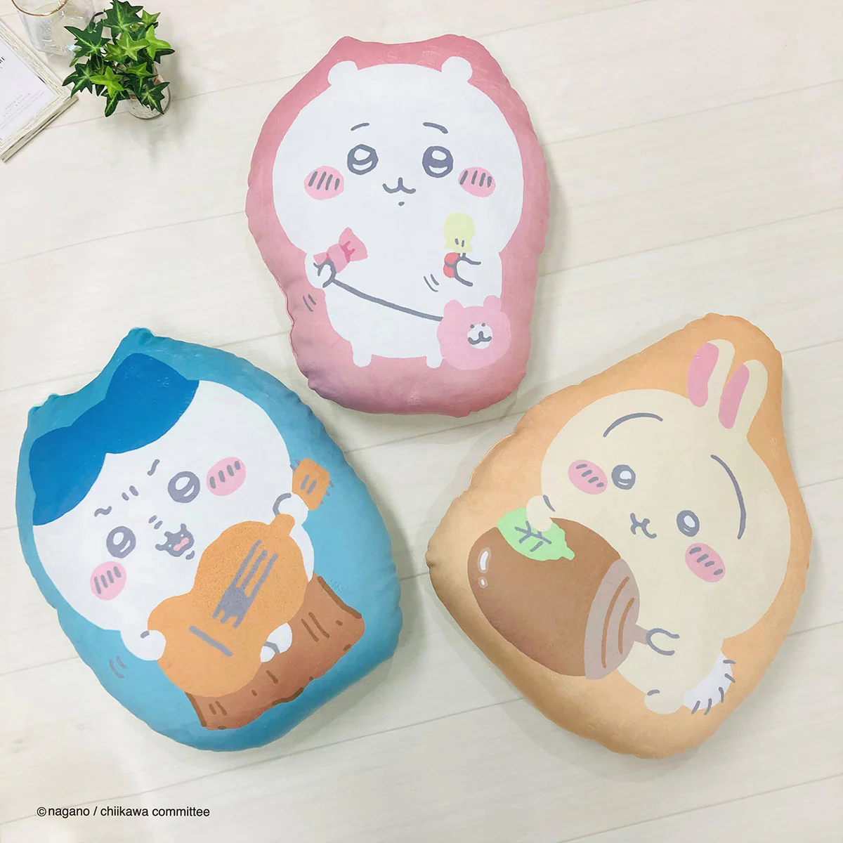 ちいかわ ダイカットクッション(ハチワレ) - Image 2