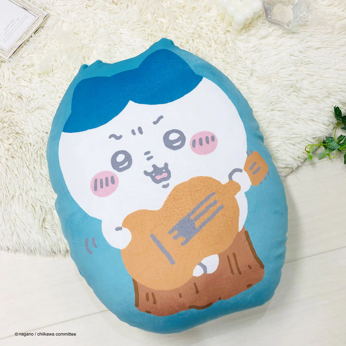 ちいかわ ダイカットクッション(ハチワレ) - Image 3