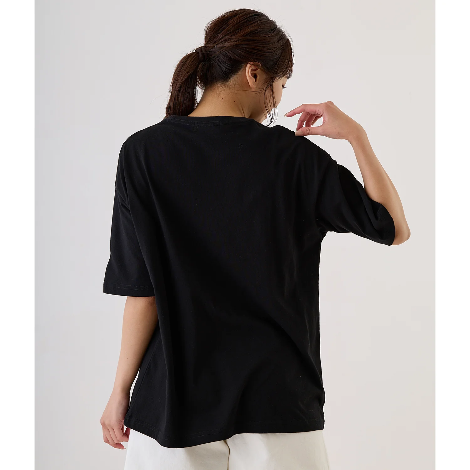 ちいかわ お出かけ楽しみ！な ビッグTシャツ 鎧デッパツ ブラック - Image 8