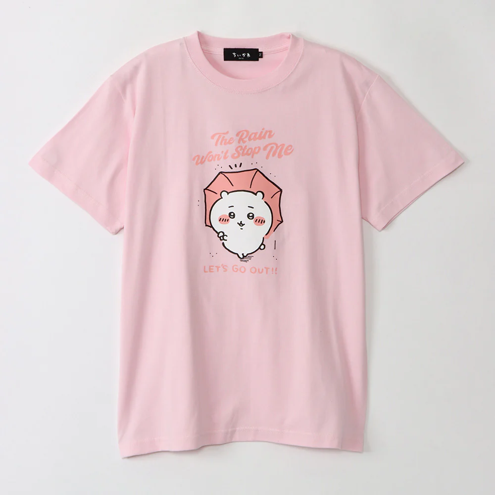 ちいかわ お出かけ楽しみ！な Tシャツ ちいかわと傘 ライトピンク