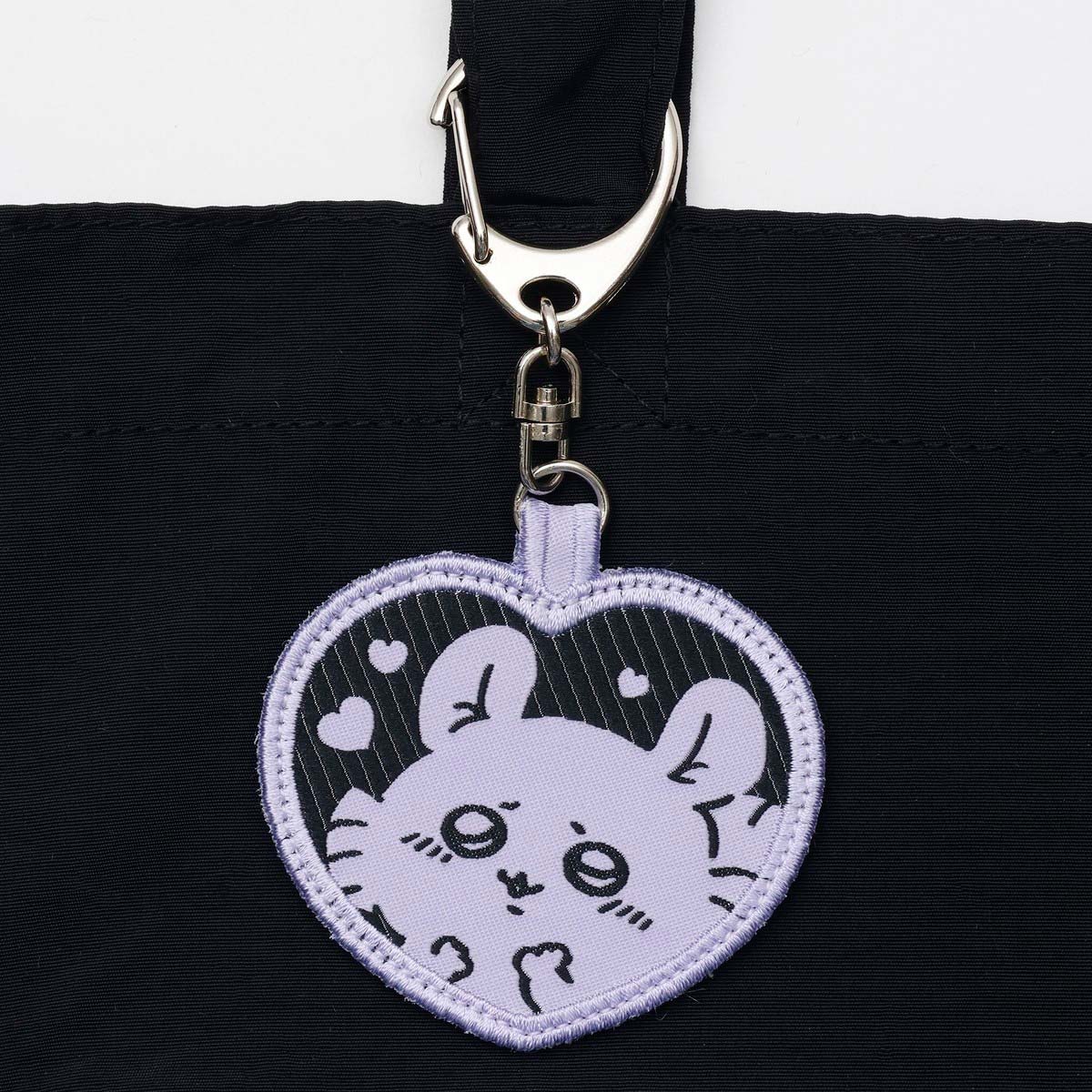 ちいかわ 刺繍トートバッグ モモンガハート ブラック (刺繍キーホルダー付) - Image 3
