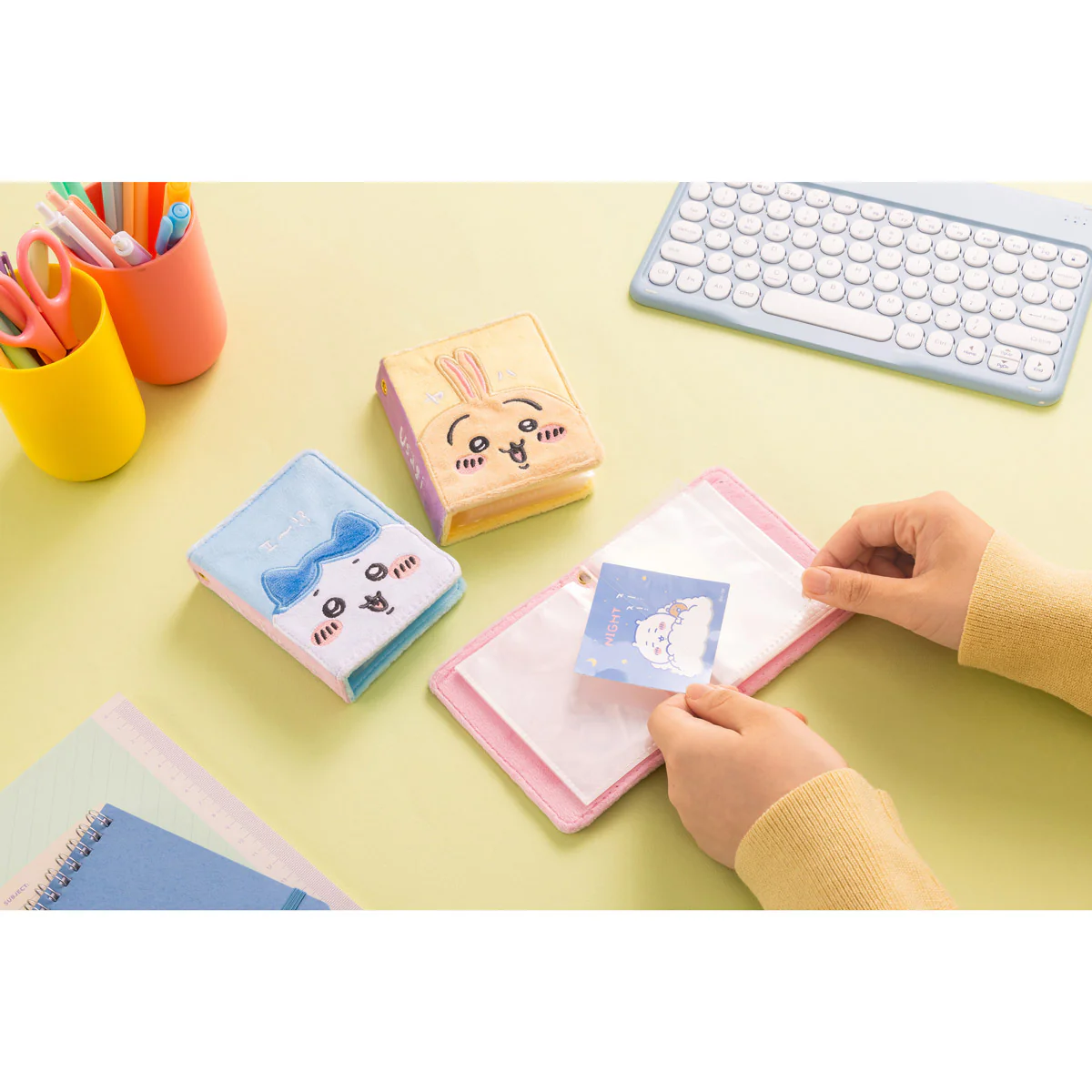 ちいかわ カードやステッカーが入る!コレクトブック(ラッコ) - Image 3