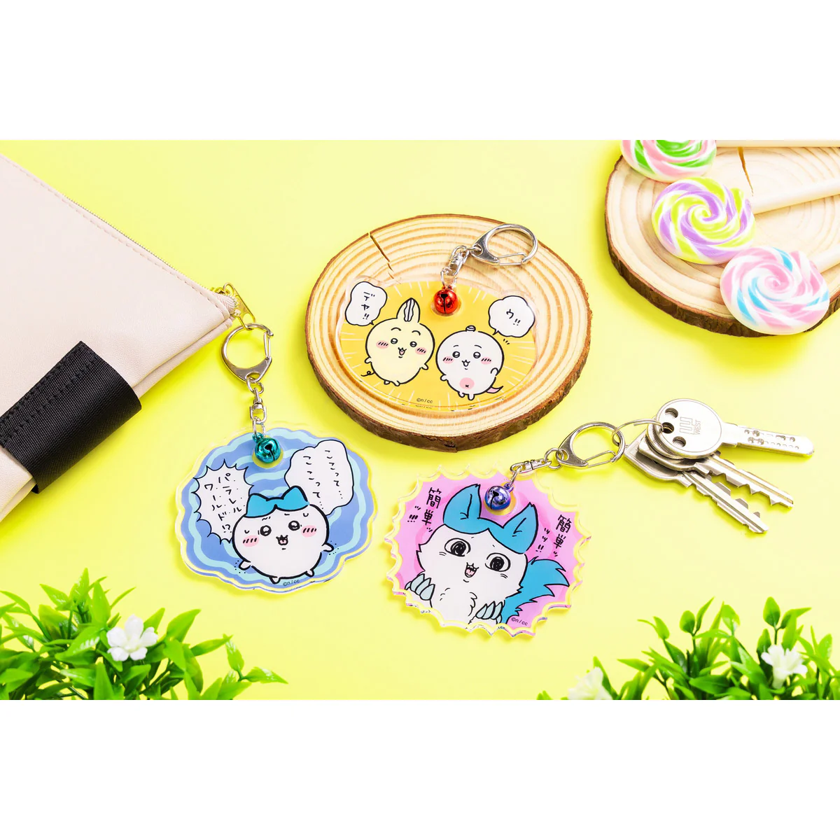 ちいかわ パラレルワールド!? 鈴付きアクリルキーホルダー(強くなったハチワレ) - Image 2