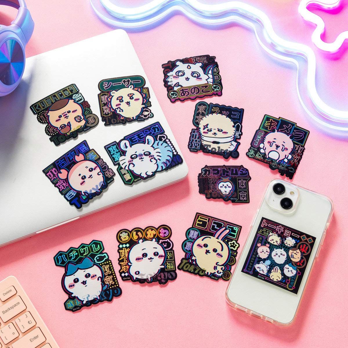ちいかわ トーキョーちいかわ スマホに貼れるサイズのステッカー（みんな） - Image 2