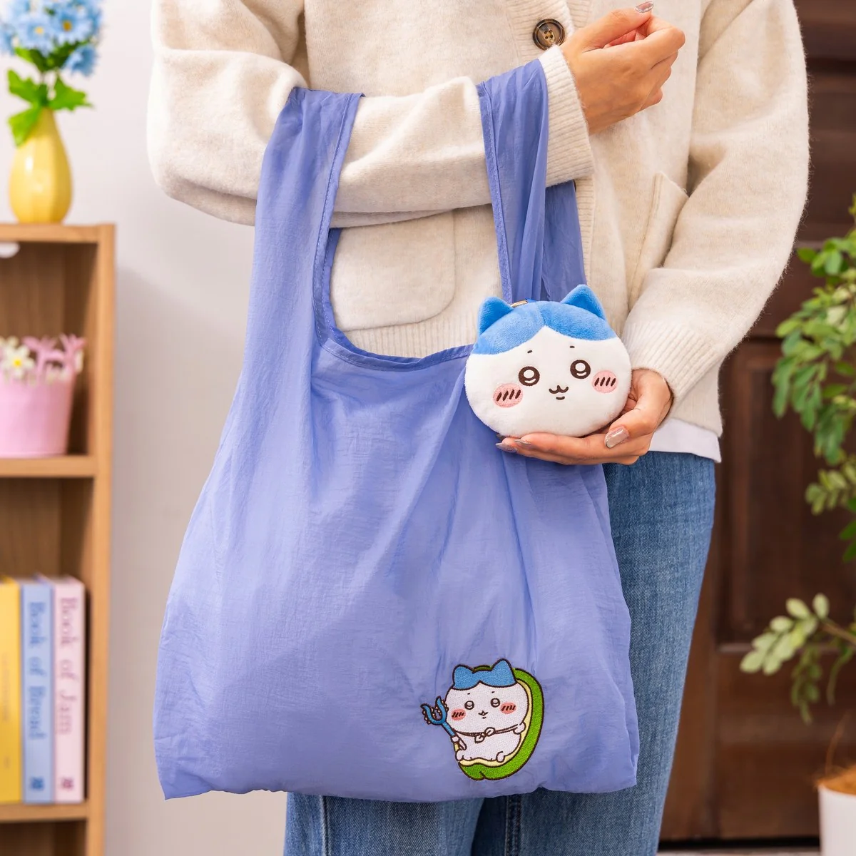ちいかわ エコバッグ入りおかおマスコット（ハチワレ） - Image 4