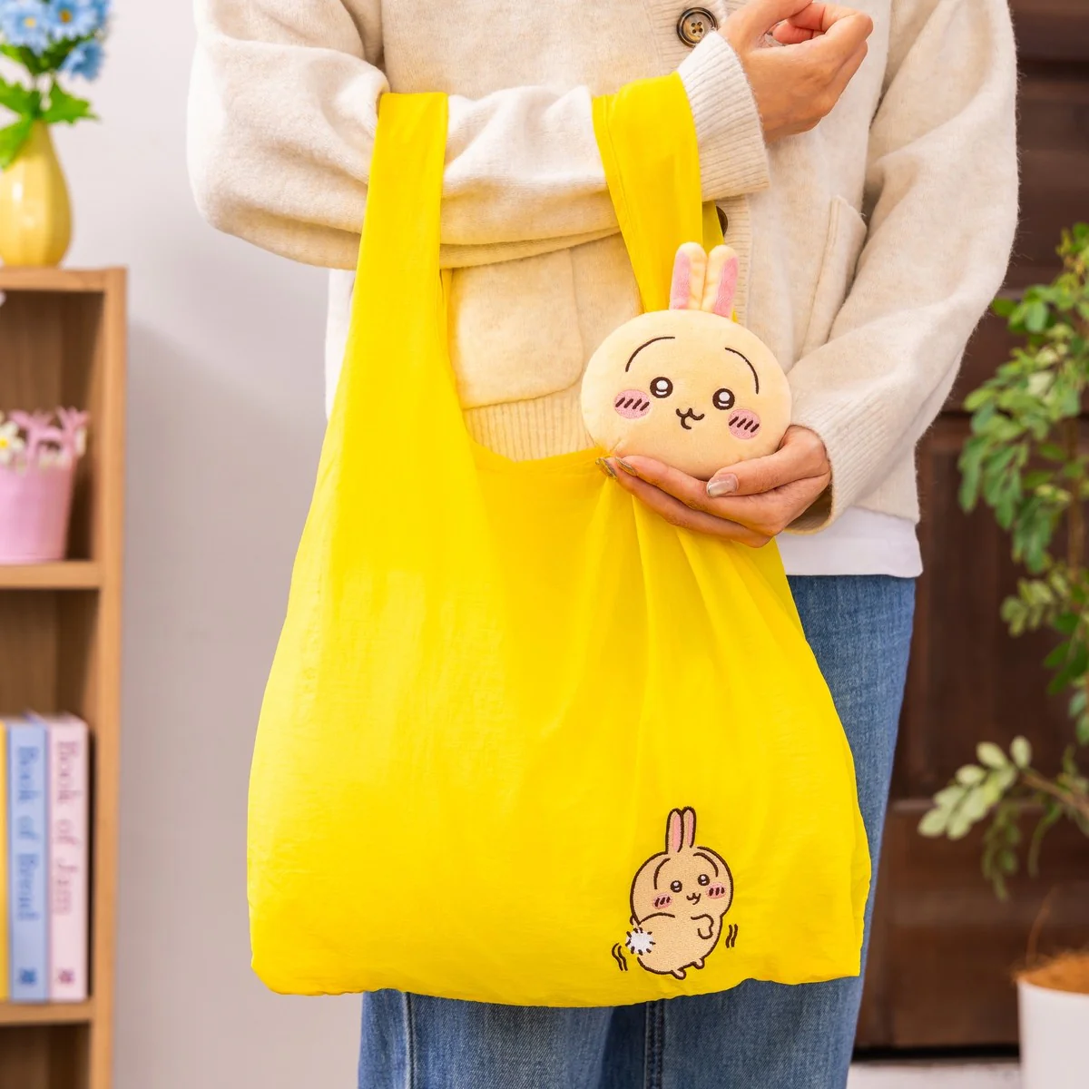 ちいかわ エコバッグ入りおかおマスコット(うさぎ) - Image 4