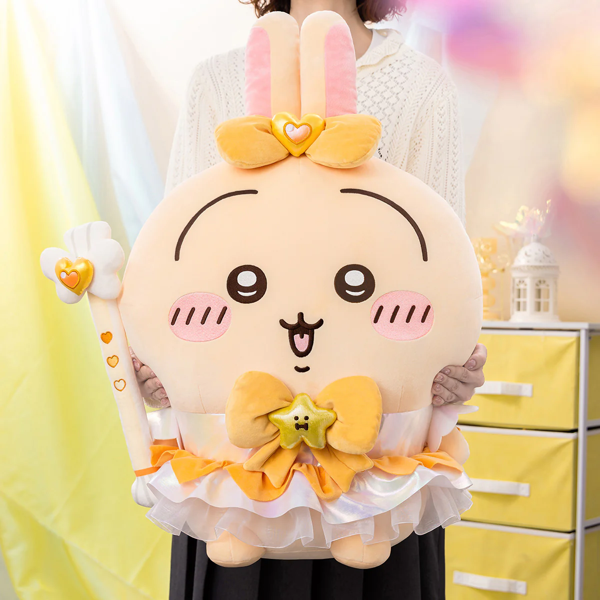 【予約】ちいかわ まじかるちいかわ 超BIG!おすわりぬいぐるみ(うさぎ)【2026年3月下旬より順次発送予定(発送延期の場合もキャンセル不可)】【通常商品と同時購入・配送希望日指定不可】【キャンペーン対象外】 - Image 3