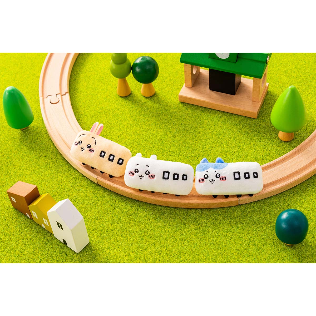 ちいかわ トレインなぬいぐるみバッジ3個セット - Image 2