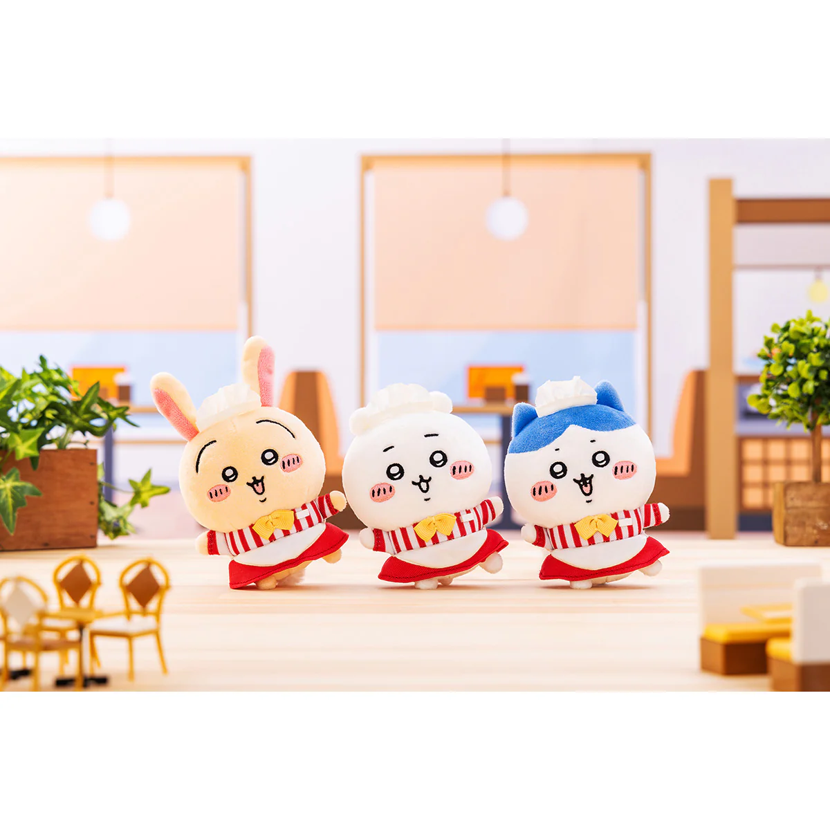 ちいかわ ちいかわレストラン ホール担当なマスコット（うさぎ） - Image 3