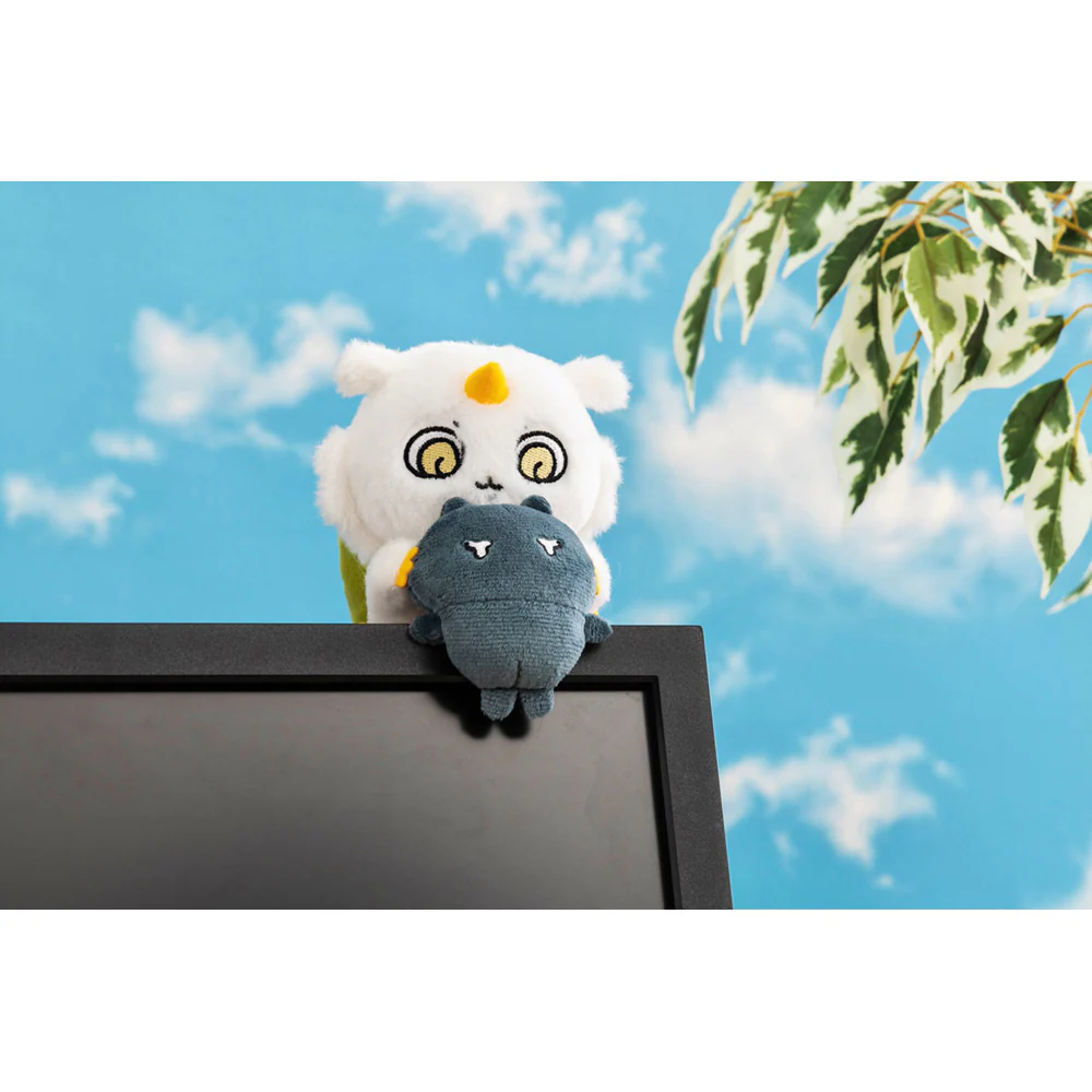ちいかわ デスクトップから見守るひっかけぬいぐるみ(ちいかわ&カブトムシ) - Image 3