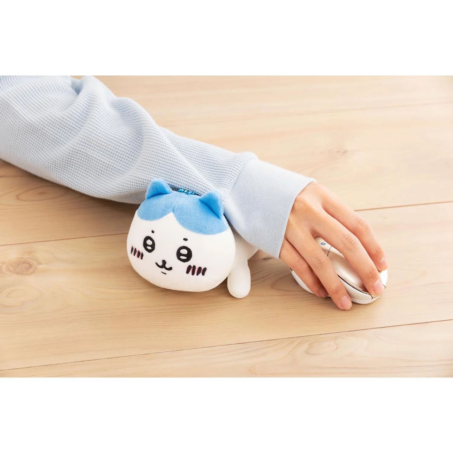 ちいかわ てくびまくらぬいぐるみ（うさぎ） - Image 4