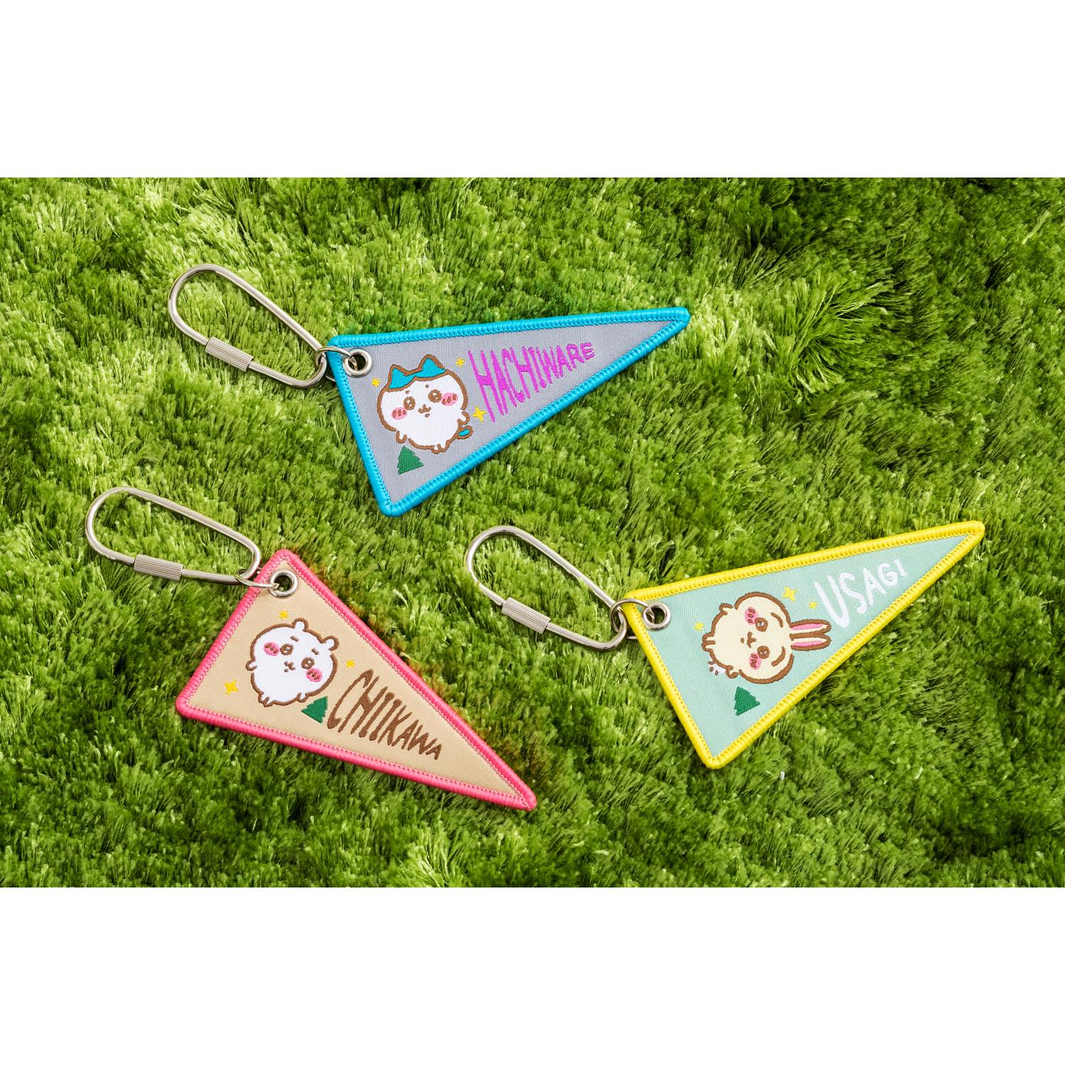 ちいかわ キャンプへGO! 織フラッグキーホルダー（ハチワレ） - Image 5