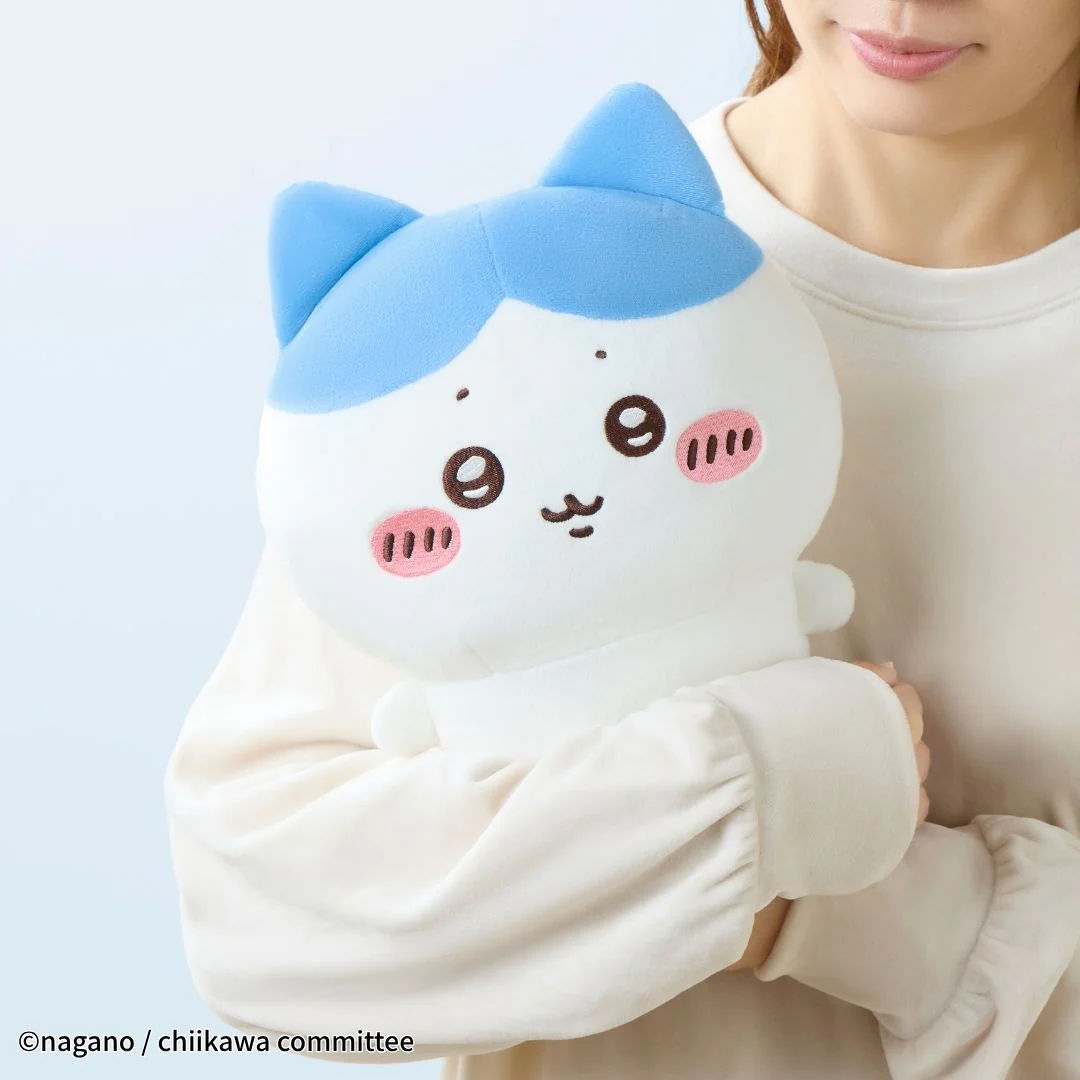 ちいかわ あったかぬいぐるみ(ハチワレ) - Image 2