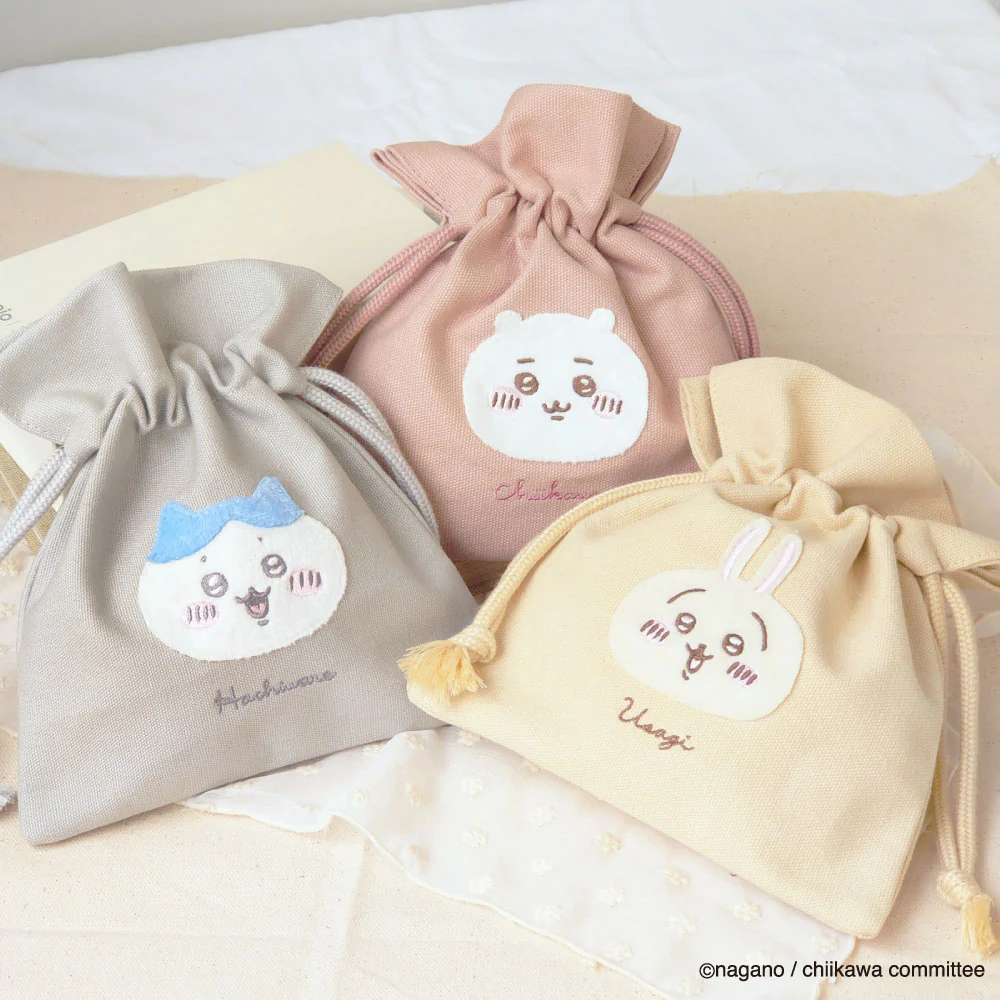 ちいかわ ふわふわワッペン 巾着（ハチワレ） - Image 2
