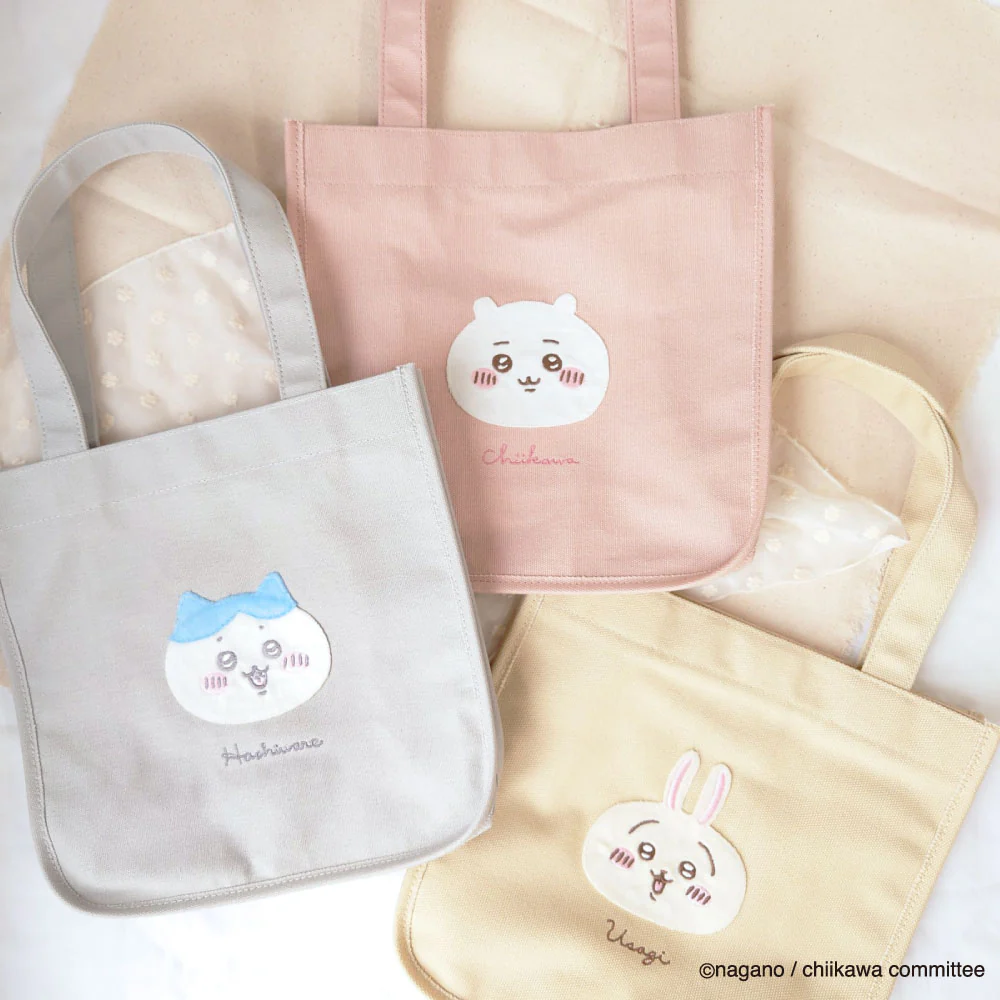 ちいかわ ふわふわワッペン ミニトート（ハチワレ） - Image 3