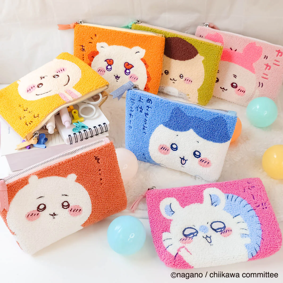 ちいかわ サガラ3ポケットポーチ(ハチワレ) - Image 3